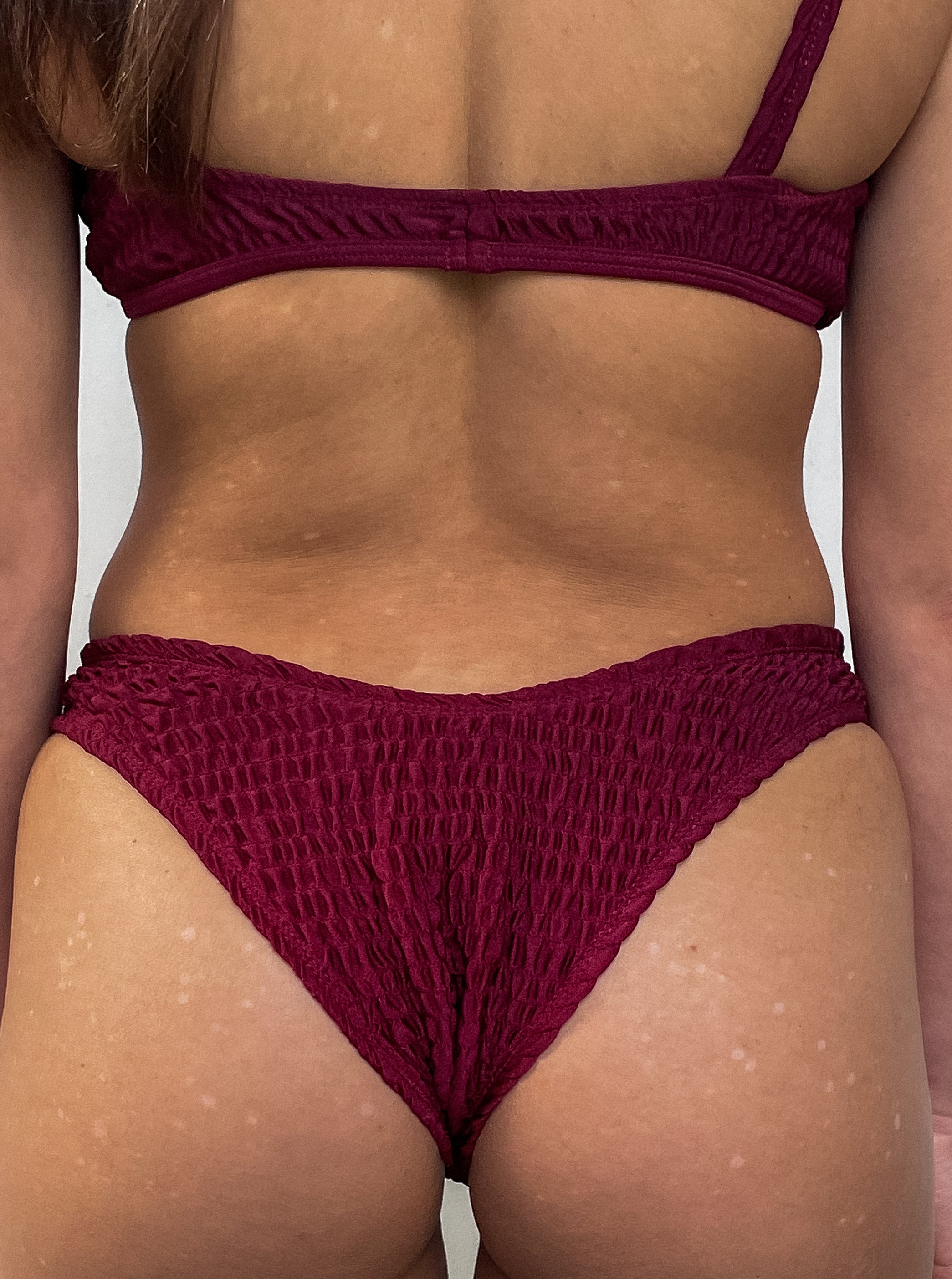 Cross Over Bottom⟶Merlot - SAUCEswim